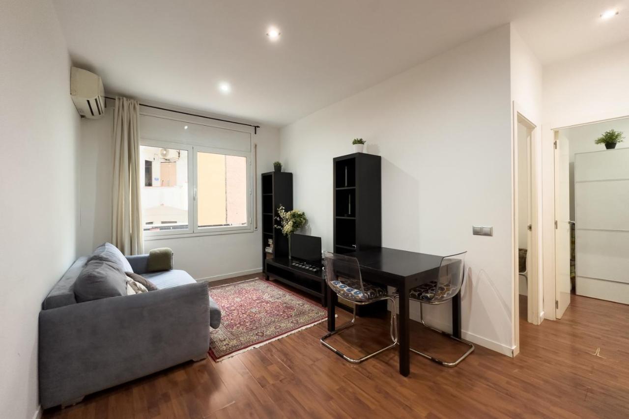 Sagrada Familia Bliss Apartment Barcelona Bagian luar foto
